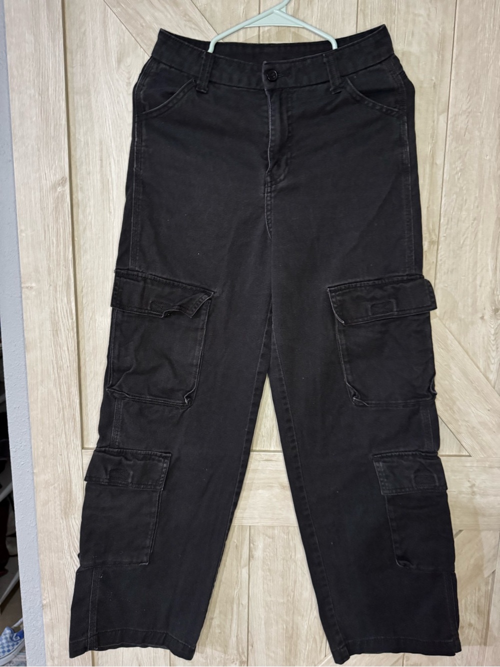 H&M Black Denim Cargo Pants 🖤 - Size 2